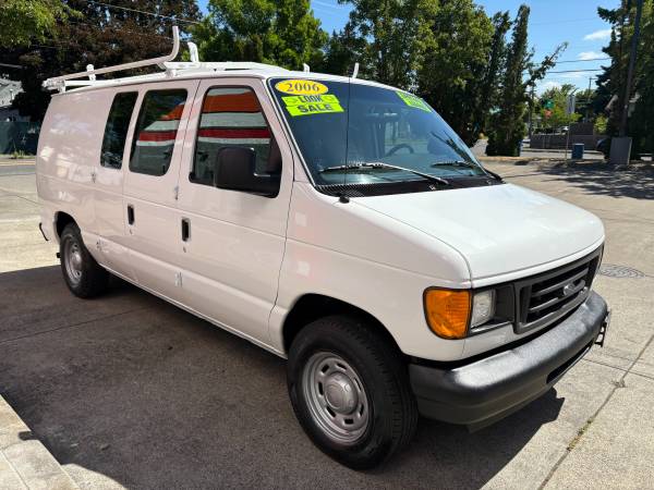 2006 FORD ECONOLINE E-150 XLT ALL POWER+ROOF RACK CARGO VAN***SALE*** - $4,500 (PORTLAND OREGON)63482887343361122