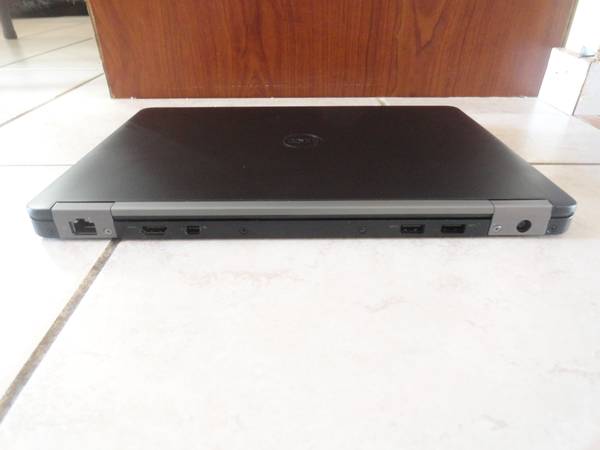 Dell Latitude E7270 Laptop with Charger - $180 (North Shore)63442739204097121