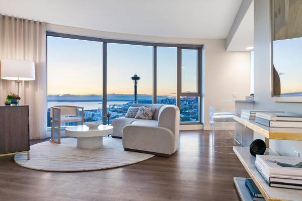$3,210 / 1br - 643ft2 - Modern Luxury in the Heart of Downtown! (South Lake Union)63688497500675121