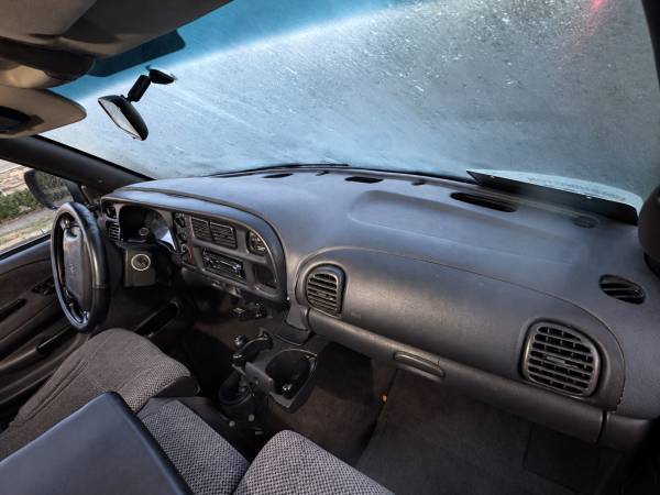 2001 RAM 2500 4x4 - Photo 8