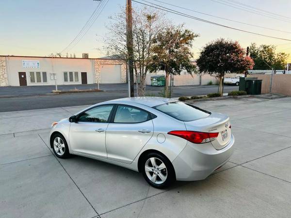 2012 Hyundai Elantra GLS - $1,800 (San Diego)63618351817987123