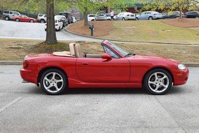 2002 MAZDA MIATA LS ; RED/TAN LEATHER/AUTO./57 K. MI. - $10,995 (conyers)63621042424321124