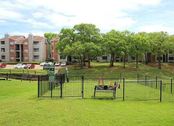 $1,520 / 2br - 982ft2 - 2bd 2ba, 24 hour Fitness Center, Ceiling Fan (1400 Esters Rd, Irving, TX)63796578020481121