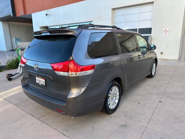 2013 Toyota Sienna XLE  Fully Loaded - $12,350 (North Hollywood)63470045201923123