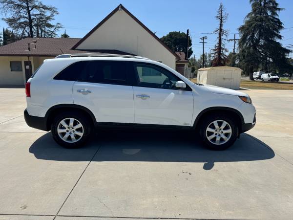 2013 Kia Sorento LX AWD - $5,90063623948989569123