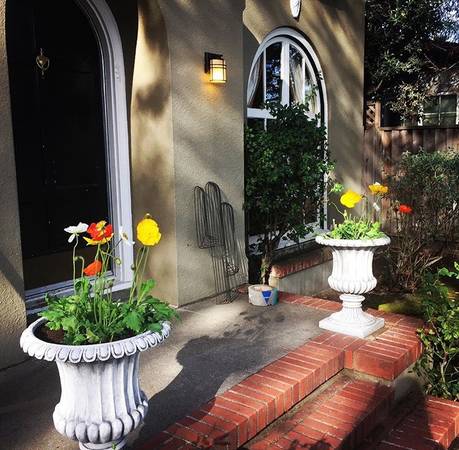 Wanted: Commuter/Part-Time Renter to Share Home with One Other Person 1