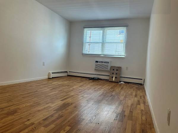 $1,300 / 1br - Bright & Affordable 1BR Apartment – Near Fordham (Bronx)63945362916866120