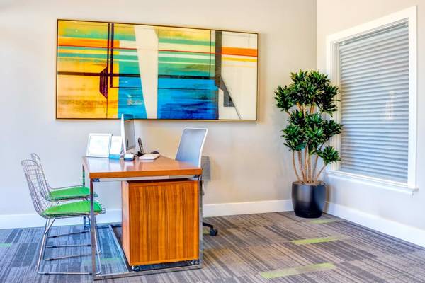 $2,991 / 1br - 600ft2 - Ceiling Fans, Bike Repair Stations, Hillside Views (belmont)63668044633091121