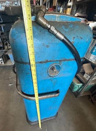 Vintage Rare Lincoln Engineering Co Chassis Lubrigun Grease Station - $42563470292979203123