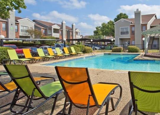 $1,190 / 1br - 822ft2 - 1/BD 1/BA, Washer/Dryer Connections, Wood Look Flooring (1400 Esters Rd, Irving, TX)63846410233347121