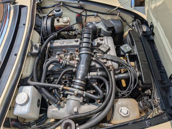 1985 Alfa Romeo Spider Graduate Convertible - $9,000 (Portage Park)63618721236355123