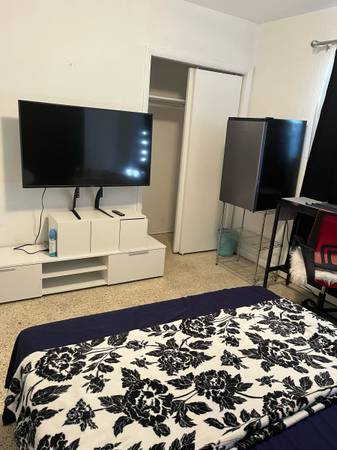 $750 / 2br - spacious room (miami gardens)64002016010626121