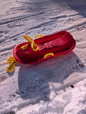 Lucky Bums - Steerable Snow Sled 1