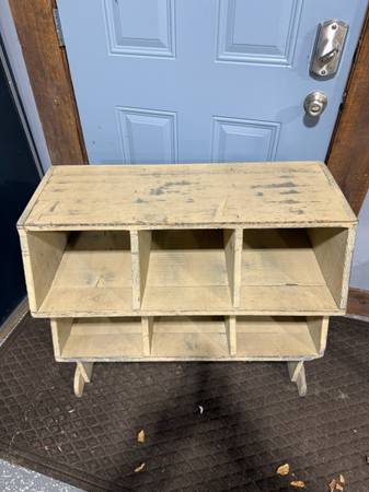 Storage cubbies & End table set 1