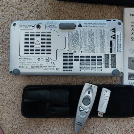 Sharp XR-1S DLP Projector w/ Spare Lamp, Remote & Case
