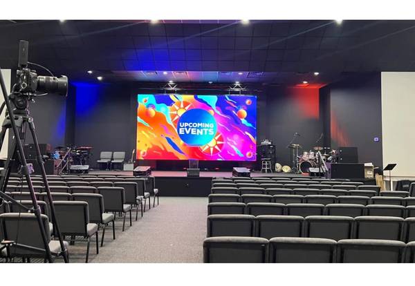 MITSUBISHI 3D Projector 5,000 Lumens HDMI Church/Theather 1