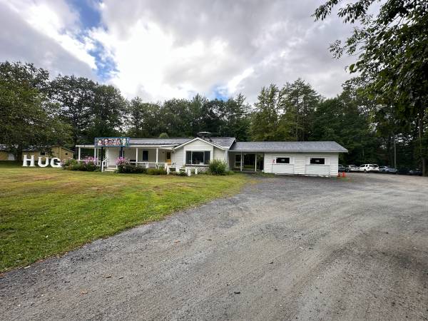 $6,500 / 3225ft2 - Fully renovated 3225 Sq Ft Space for lease at Camp Meade (Middlesex)64179951944066120