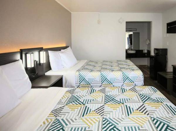 $399 / 1br - Sharply Discounted Weekly Rates - All-Inclusive > W-Fi, Pool, Cable TV (Natomas & Smf Airport)64043838150531122