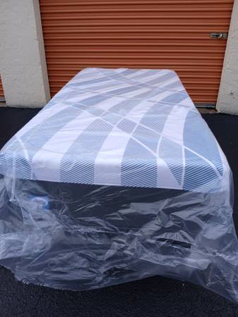 New 2026 Twin Sealy Mattress THICK 14 inch memory foam COOLING 1