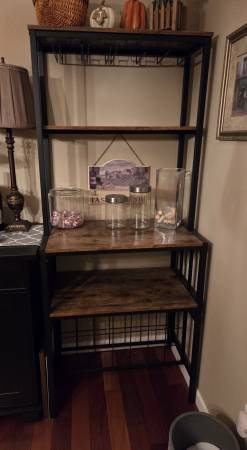 Wine Bar Shelf with Bottle and Wine glass Storage 1
