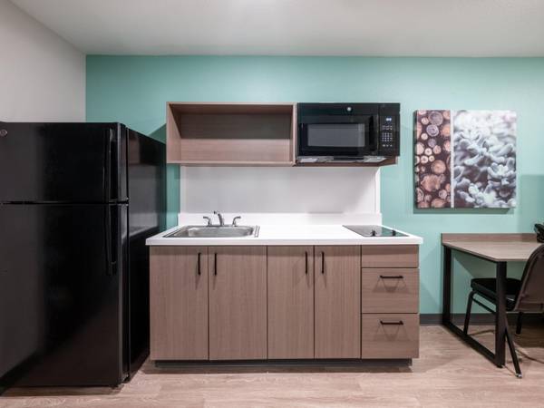 $1,650 / 1br - Accessible Car Self-Park, On-Site Guest Laundry, 24-Hour Front Desk (490 W Blackstock Rd, Spartanburg, SC)63661238643331124