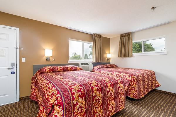Free Utilities, Elevator Access, Fully Furnished 1