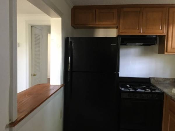 $1700.00 / 2br - 828ft2 - 902 Sycamore Ave64016106562307122