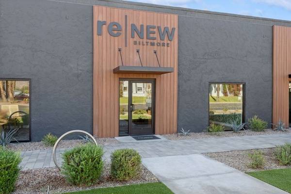 $970 / 350ft2 - ♥♥♥WHERE AFFORDABILITY, MEETS COMFORT~ UPDATED, 2 MONTHS FREE ♥♥♥ (CAMELBACK EAST)64024999847937122
