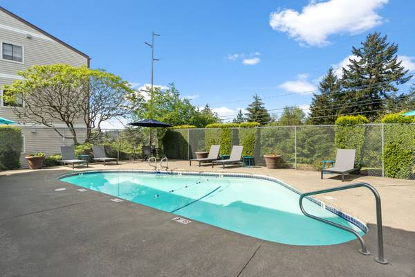 $1,745 / 2br - 1030ft2 - Cabaña, Electrodomésticos Actualizados, Mucho Espacio de Armario (3509 South Orchard Street, Tacoma, WA)63688352540547120