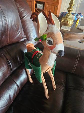 Rare, Vintage 1992 Annalee Standing Male Reindeer 1