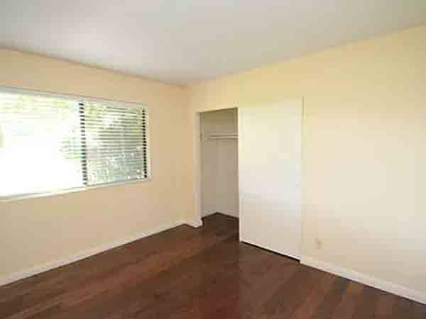 $1,054 / 2br - 😎💎 Beautifully renovated 2 bedroom 2 bathroom home.👍😘 (Ventura, CA)63758149679619122