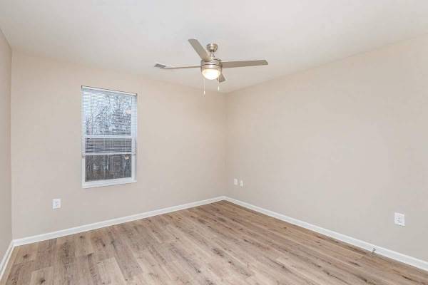 $1,295 / 1br - 660ft2 - Community Room, Laundry Facilities, BBQ/Picnic Area, W/D Hookup (Galloway Crossing)63925334608386122