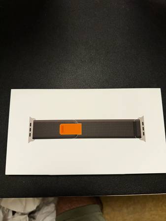 Apple Watch Trail Loop Watch Band 1