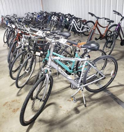 VENTA DE BICICLETAS MÓVIL 8/16 - 8/17 de 10 a.m. a 4 p.m. Trek, Specialized y más - $150 (Racine)63441466790785123