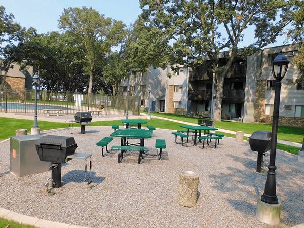 $890 / 1br - 730ft2 - Expect More From Your Apartment! (Conveniently located US HWY 10 & HWY 23)63988653877890124