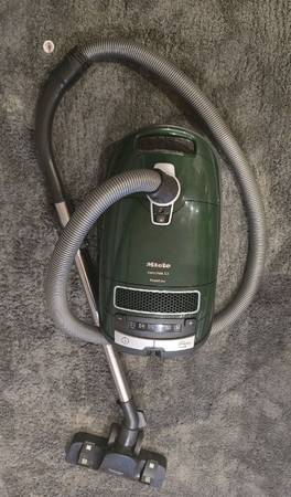 Miele Complete C3 PowerLine Canister Vacuum Cleaner (Limited Ed.) 1