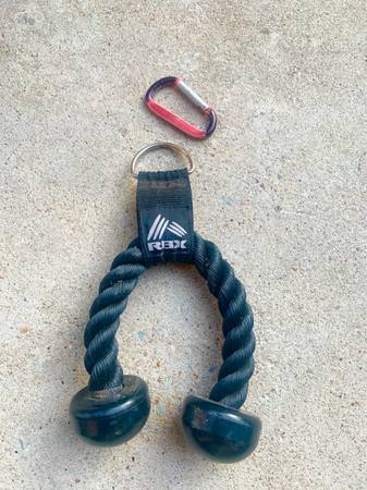 Rope push down / extension/ triceps attachment w/ coupler . Pick up in Wylie, ca 1