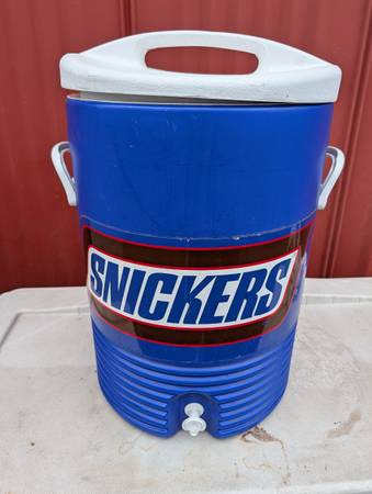Igloo Cooler 10 gal 1