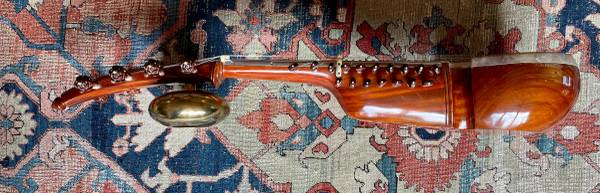 Sarod made by Hemen Sen of Kolkata 1