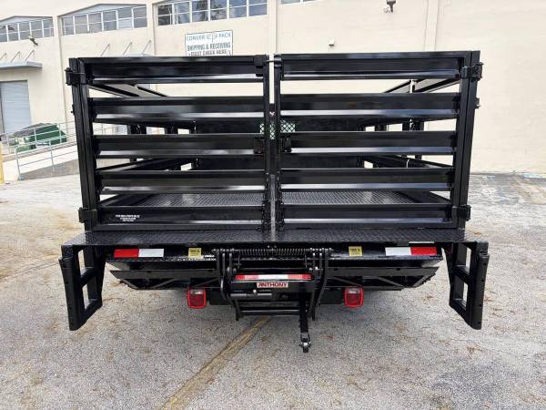 2016 Chevrolet SILVERADO 3500HD DRW - Photo 8
