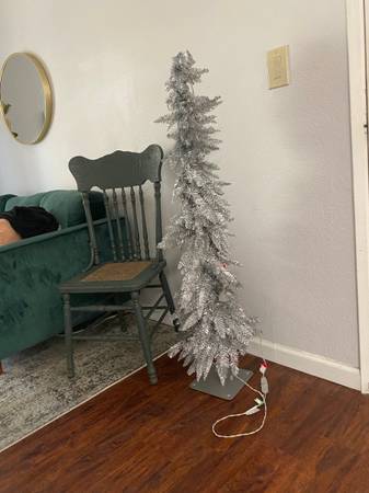 52” Christmas tree for a small space 1