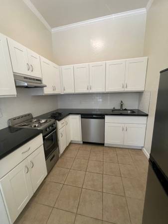 $3,495 / 1br - Renovated Marina One Bedroom w/ Bay Windows (marina / cow hollow)63833988286979124
