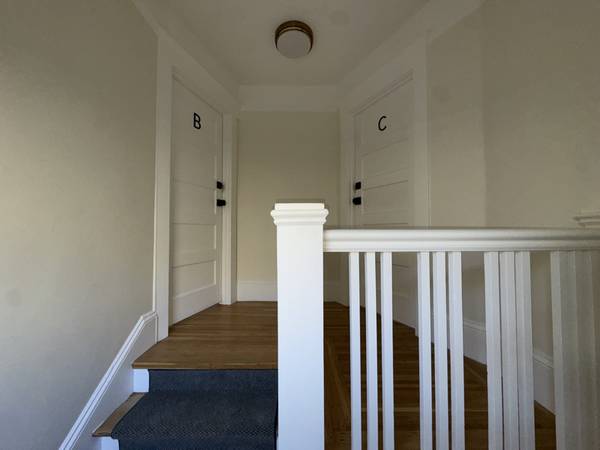 $2400.00 / 1br - 500ft2 - Ubicado en Lower Rockridge, a pasos de College y Telegraph!63824145556993121