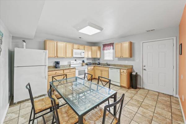 $1,250 / 3br - 1100ft2 - Alquiler de invierno junto al paseo marítimo (Ocean City)63839297979011123