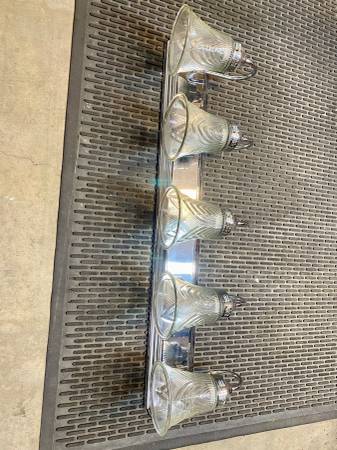 Bathroom Light Fixture 1