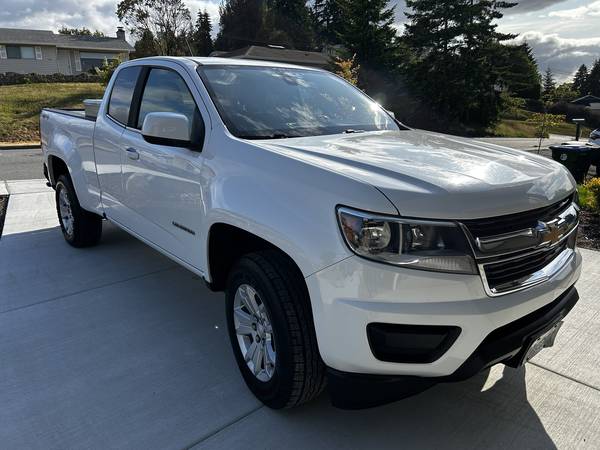 Camioneta blanca Chevrolet Colorado LT 2017 – 4WD - $14,250 (Poulsbo)63622827725187122