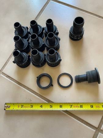 12—Barbed Bulkhead Fittings! Good Condition! Take All! 1
