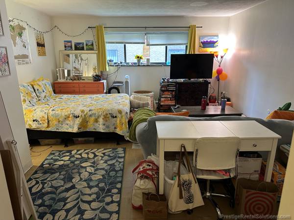 $1,900 Studio Avail NOW Free off ST. parking!! Ht/Hw incl-Laundry-on Train (Allston)63996404937475120