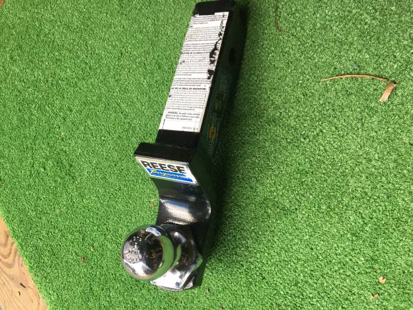 Trailer hitch and ball 1