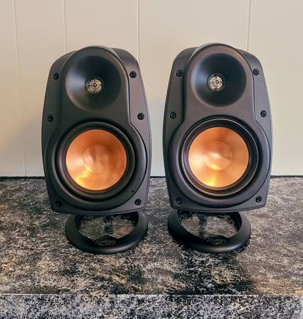 Klipsch RSX-5 Bookshelf Speakers 1